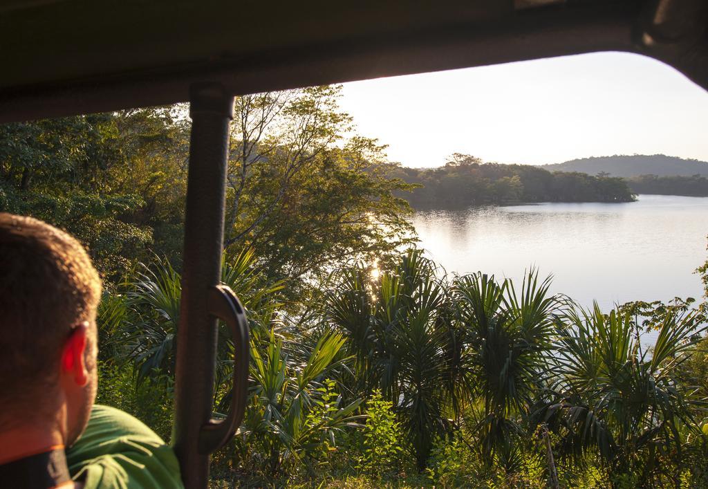 Las Lagunas Boutique Hotel Флорес Экстерьер фото