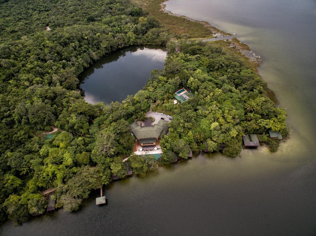 Las Lagunas Boutique Hotel Флорес Экстерьер фото