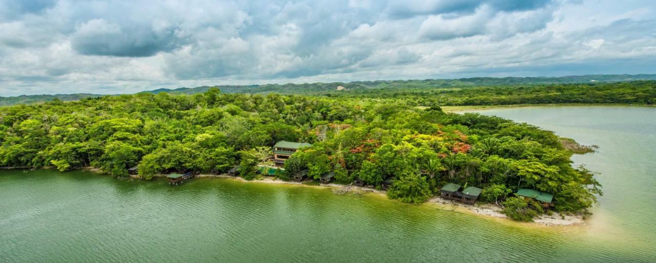 Las Lagunas Boutique Hotel Флорес Экстерьер фото